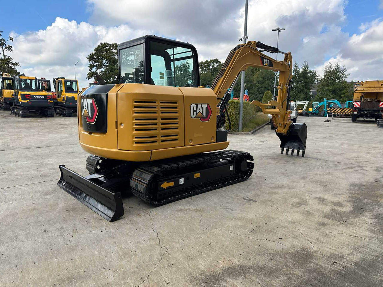 Caterpillar 306E2 - Pelle sur chenille: photos 4 Caterpillar 306E2 - Pelle sur chenille: photos 4