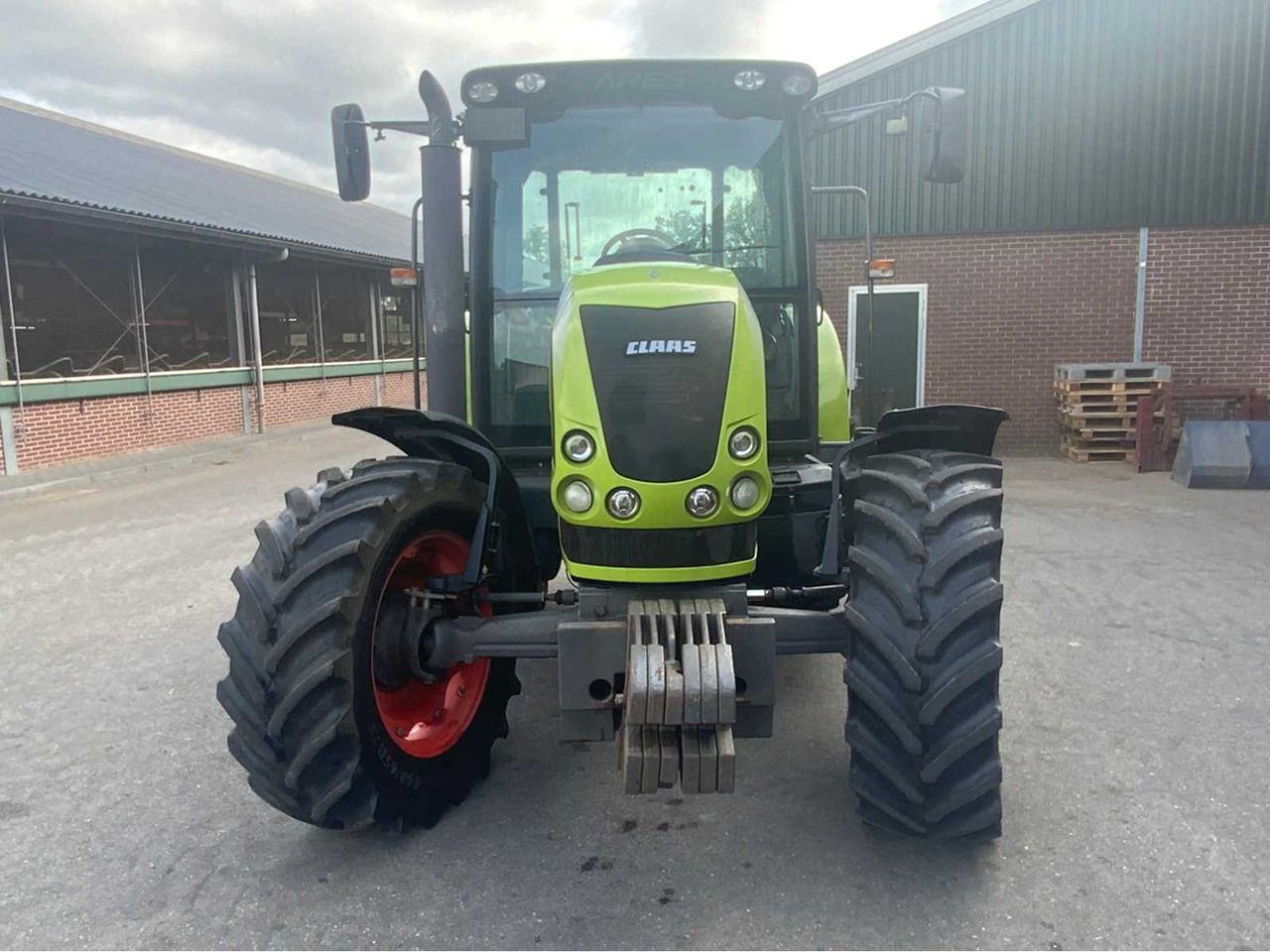 Claas Ares 557 ATZ - Tracteur agricole: photos 2 Claas Ares 557 ATZ - Tracteur agricole: photos 2
