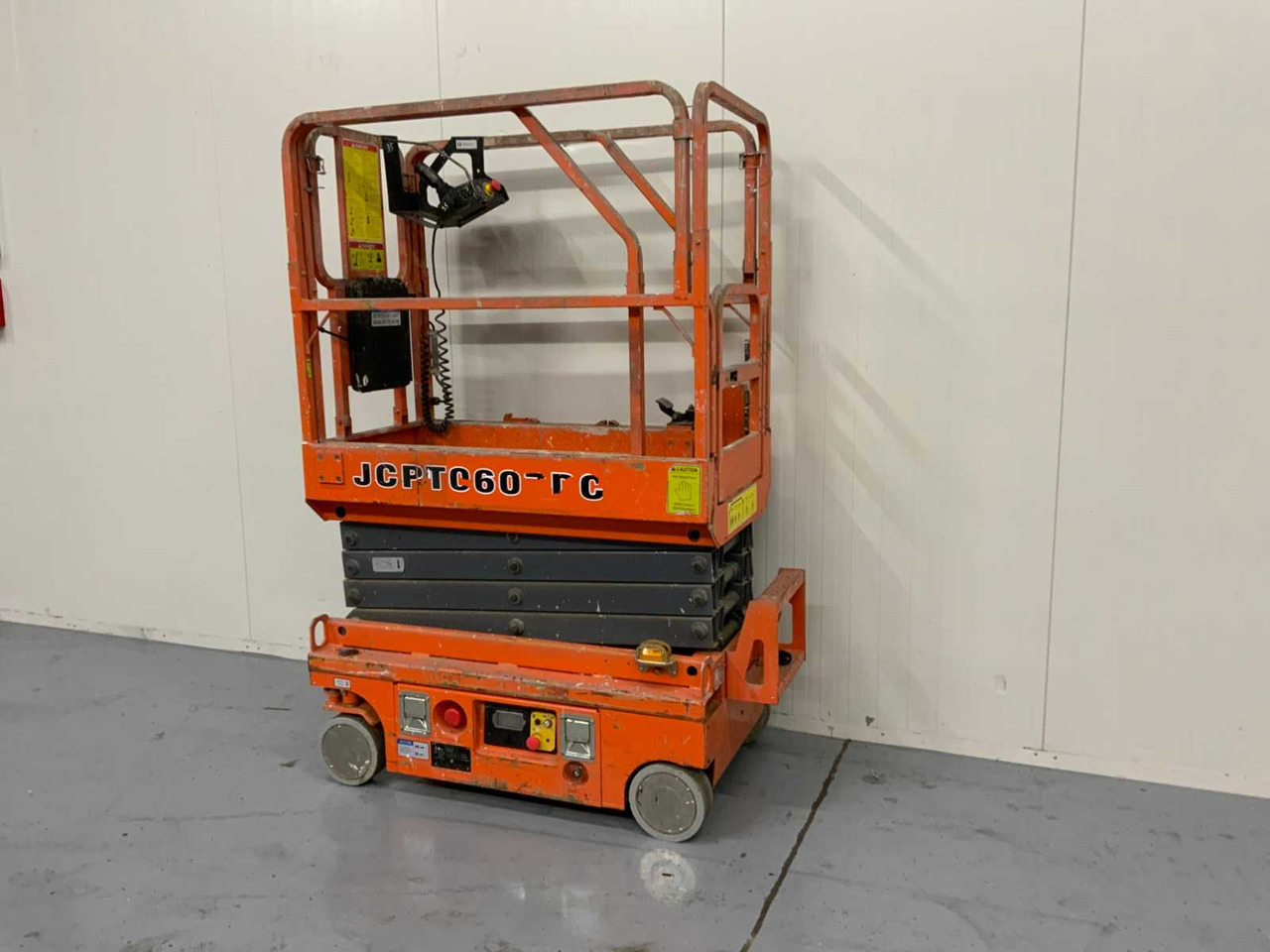 DINGLI JCTP0607DCS AERIAL PLATFORM, WORKING HEIGHT 5.60M, 2018 - Nacelle: photos 3 DINGLI JCTP0607DCS AERIAL PLATFORM, WORKING HEIGHT 5.60M, 2018 - Nacelle: photos 3