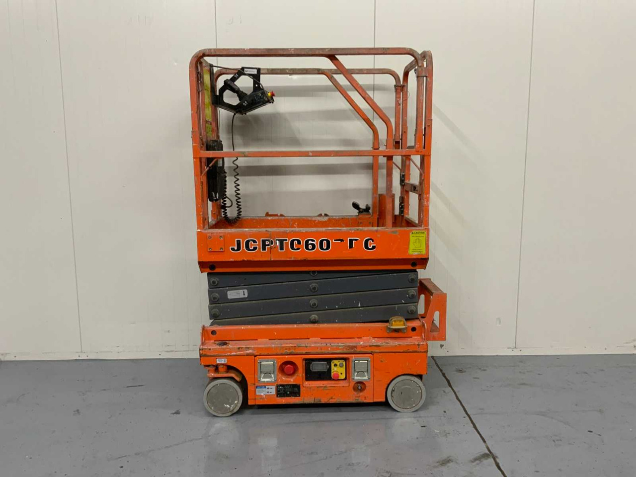 DINGLI JCTP0607DCS AERIAL PLATFORM, WORKING HEIGHT 5.60M, 2018 - Nacelle: photos 2 DINGLI JCTP0607DCS AERIAL PLATFORM, WORKING HEIGHT 5.60M, 2018 - Nacelle: photos 2