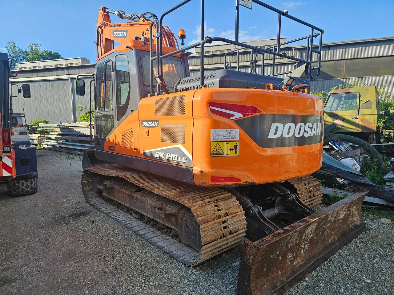 DOOSAN DX140LCR-7 - Pelle sur chenille: photos 2 DOOSAN DX140LCR-7 - Pelle sur chenille: photos 2