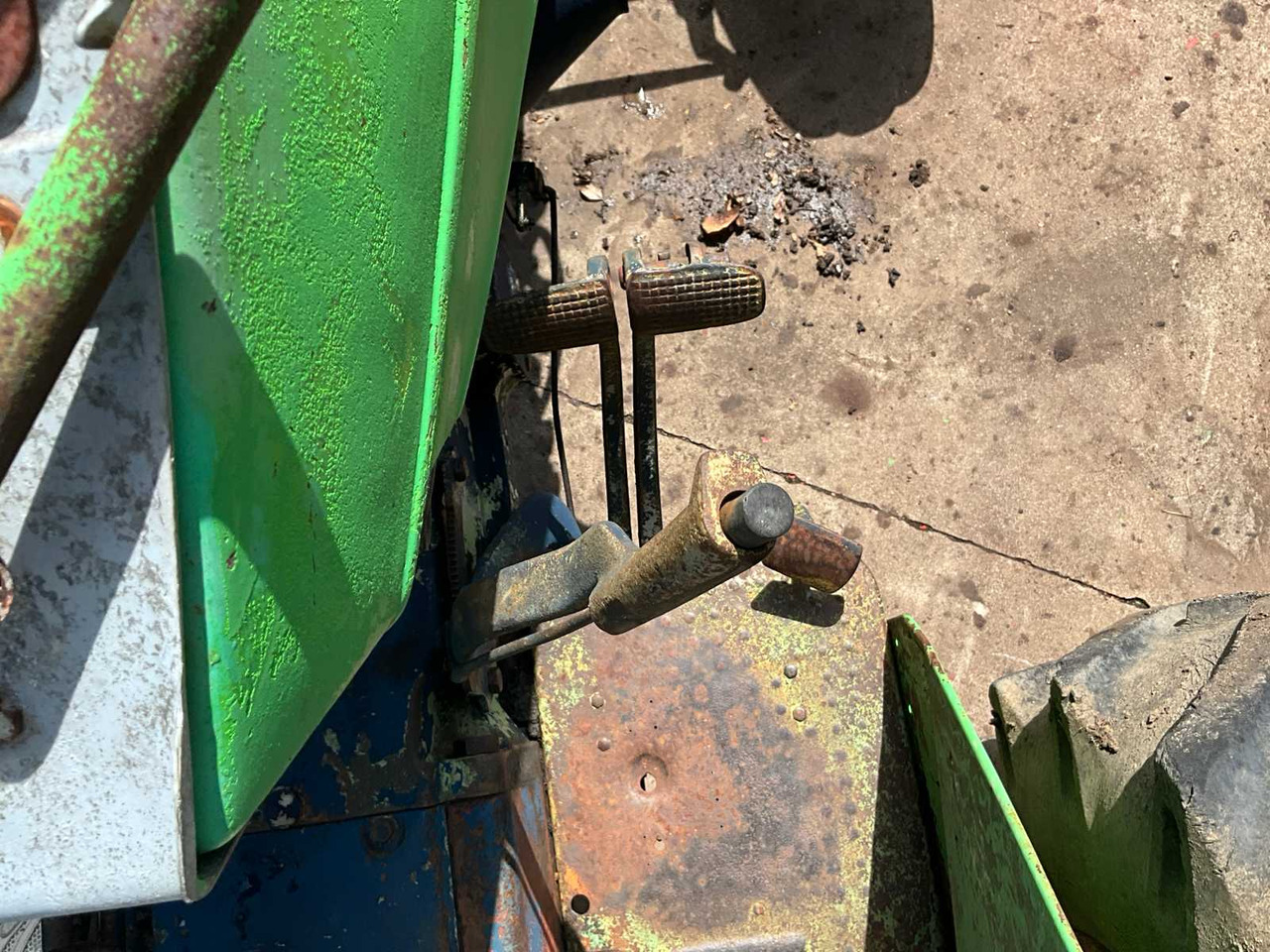 Tracteur agricole Deutz D4006: photos 14