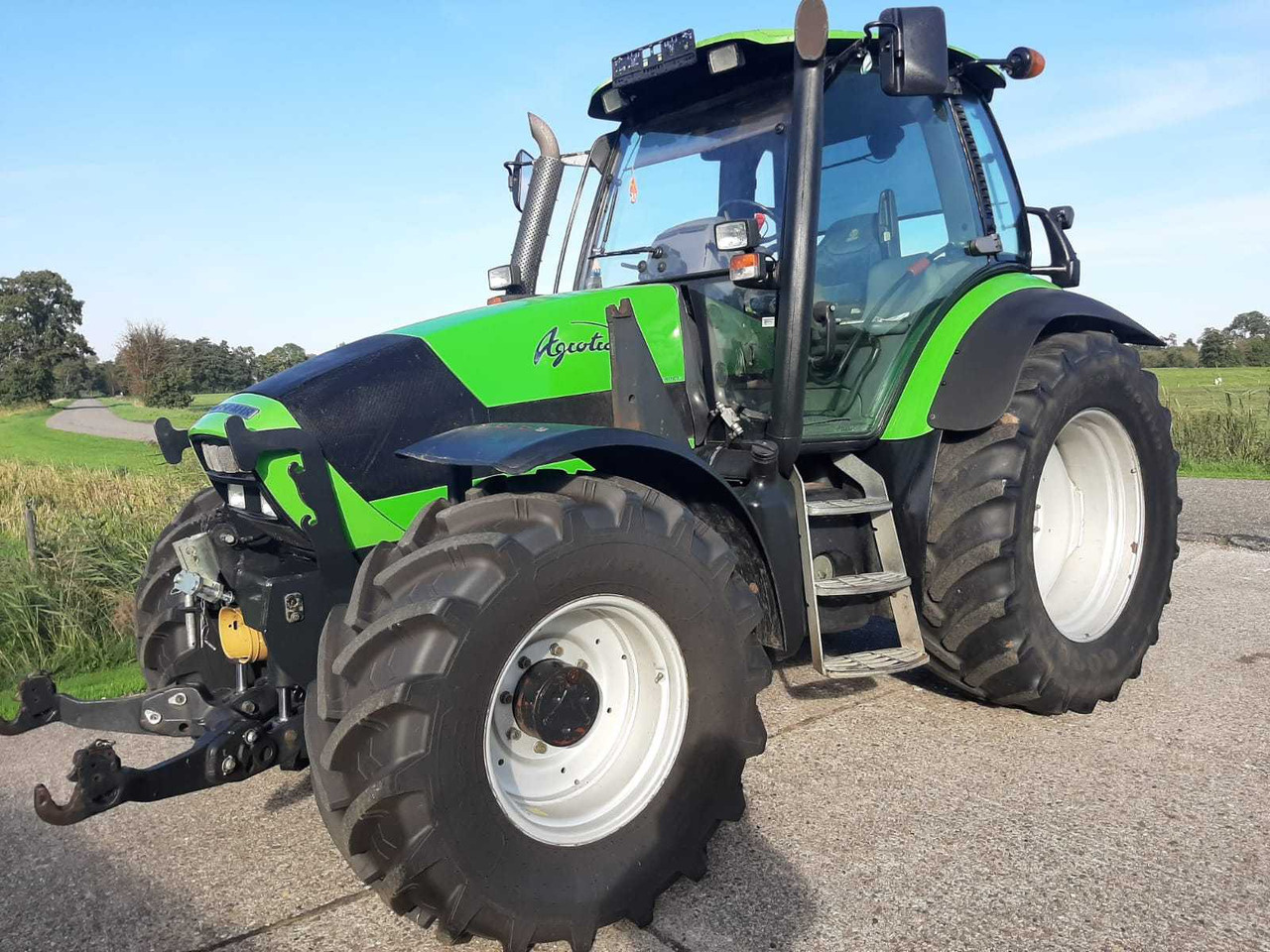 Deutz-Fahr Agrotron 108 - Tracteur agricole: photos 2 Deutz-Fahr Agrotron 108 - Tracteur agricole: photos 2