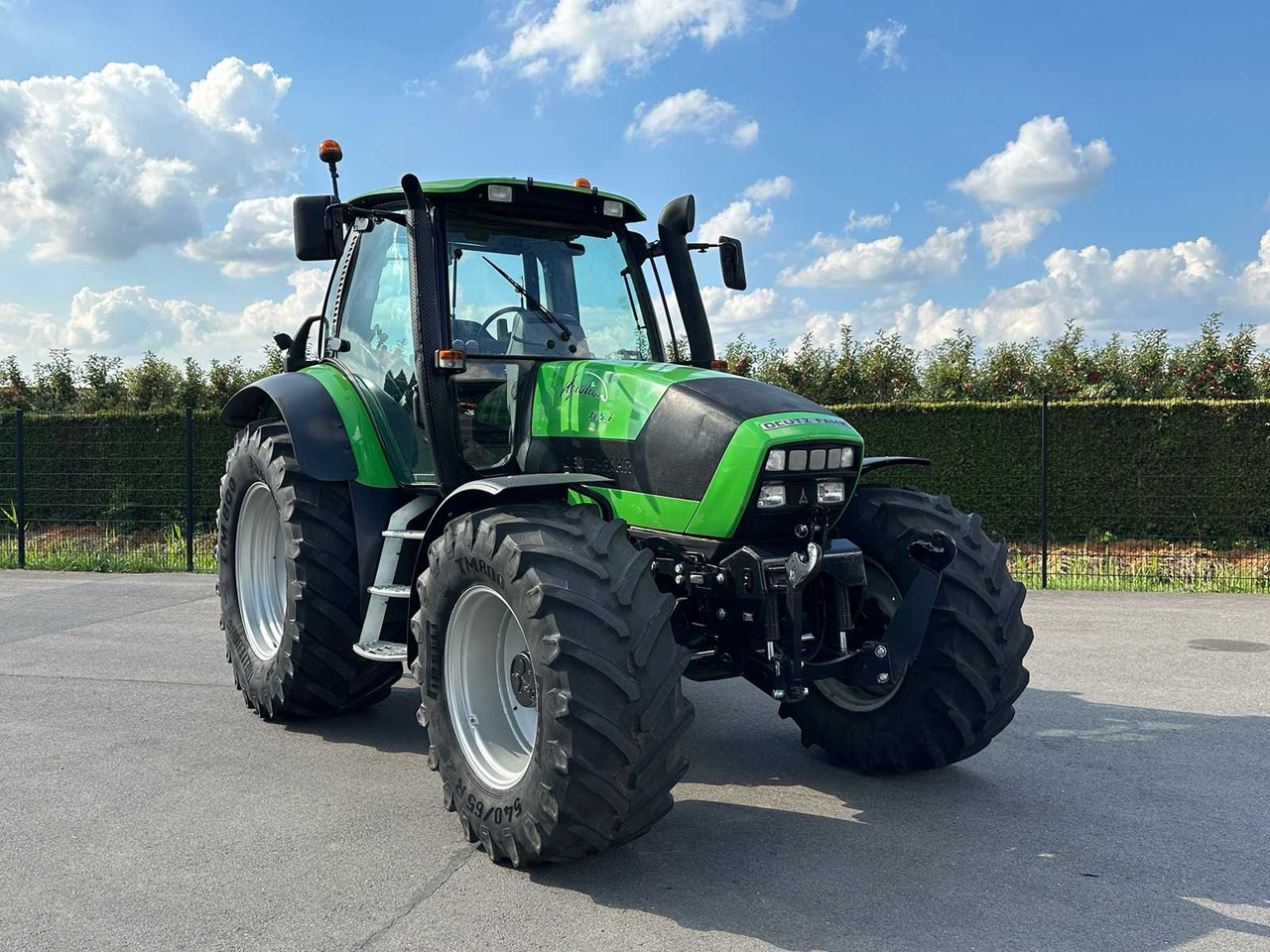 Deutz-Fahr Agrotron 165.7 - Tracteur agricole: photos 1 Deutz-Fahr Agrotron 165.7 - Tracteur agricole: photos 1