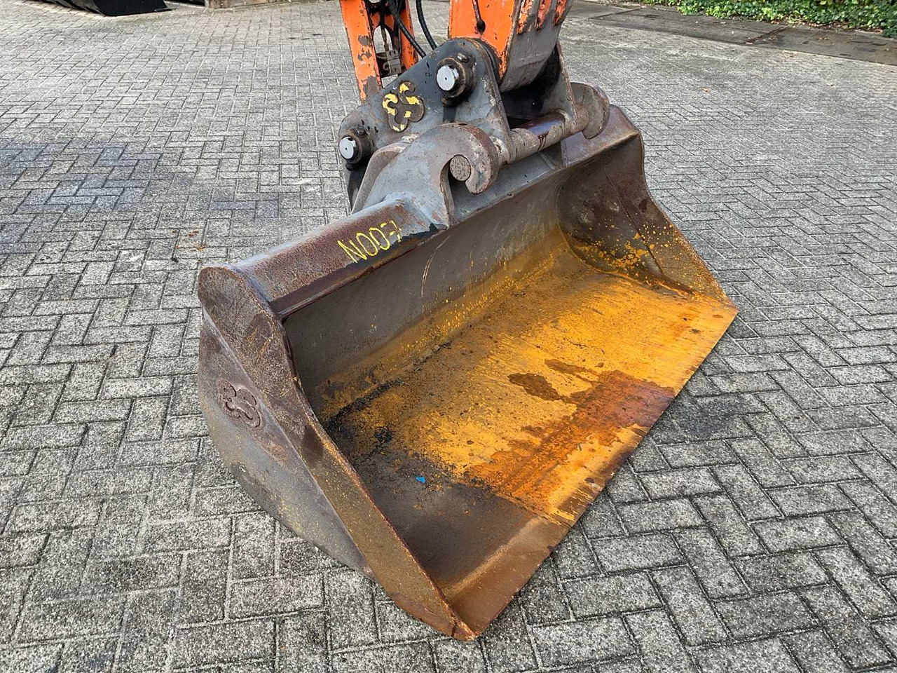 Doosan DX140W-3 - Pelle sur pneus: photos 5 Doosan DX140W-3 - Pelle sur pneus: photos 5