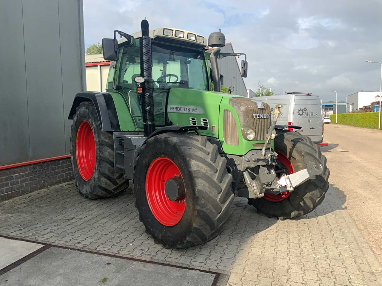 Fendt 718 Vario - Tracteur agricole: photos 3 Fendt 718 Vario - Tracteur agricole: photos 3
