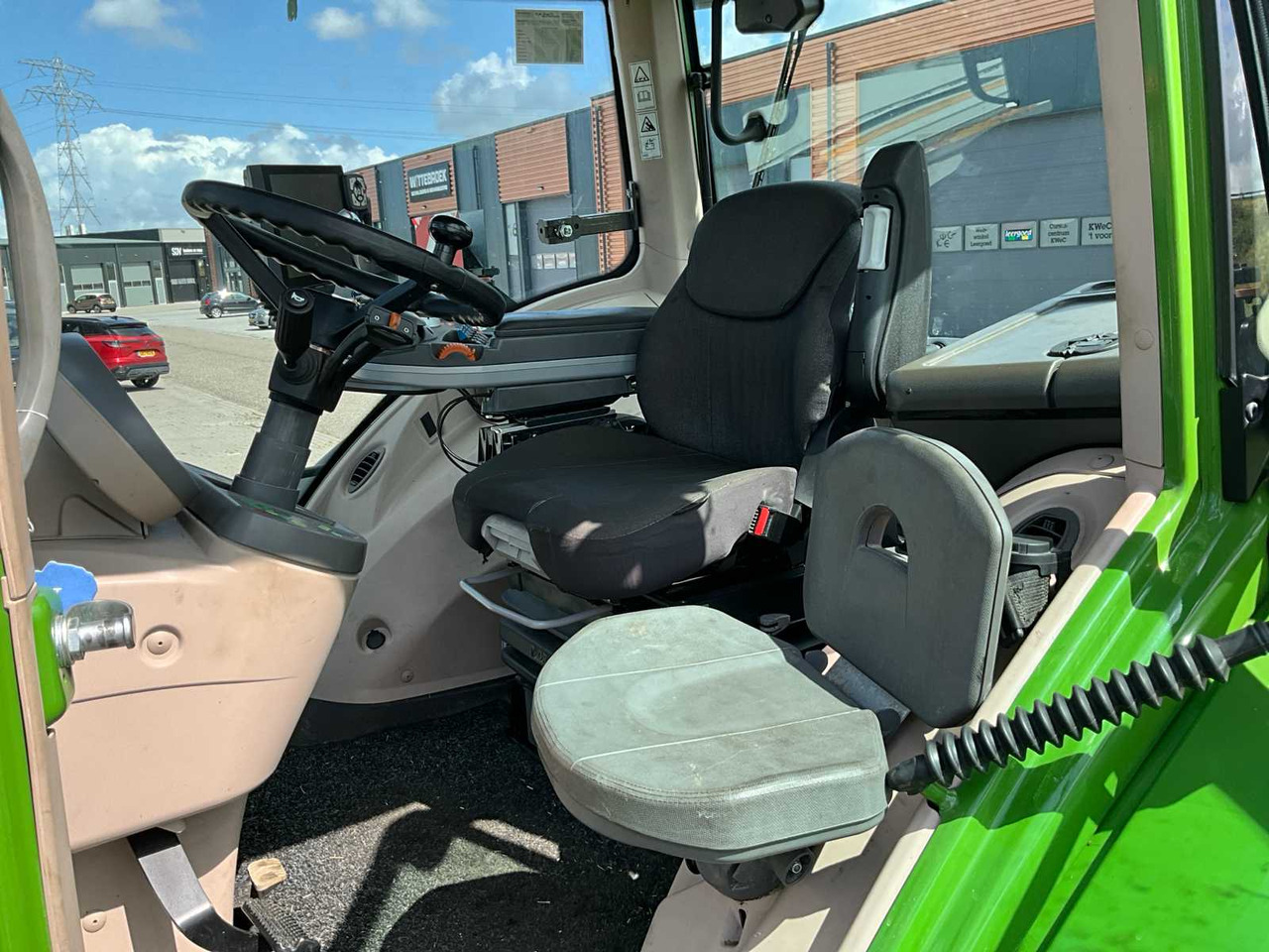 Tracteur agricole Fendt 828 Vario S4 Profi Plus: photos 29