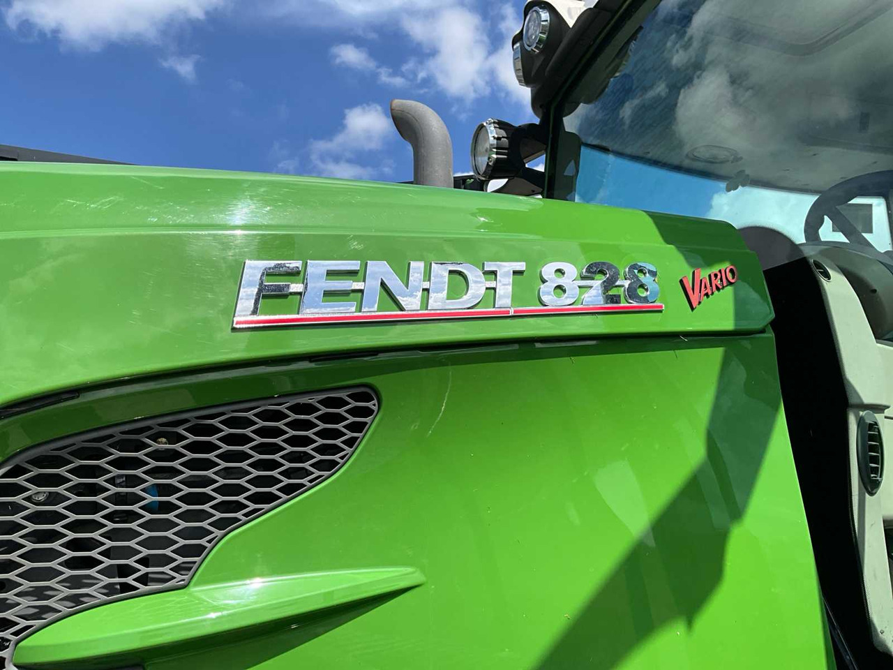 Tracteur agricole Fendt 828 Vario S4 Profi Plus: photos 15