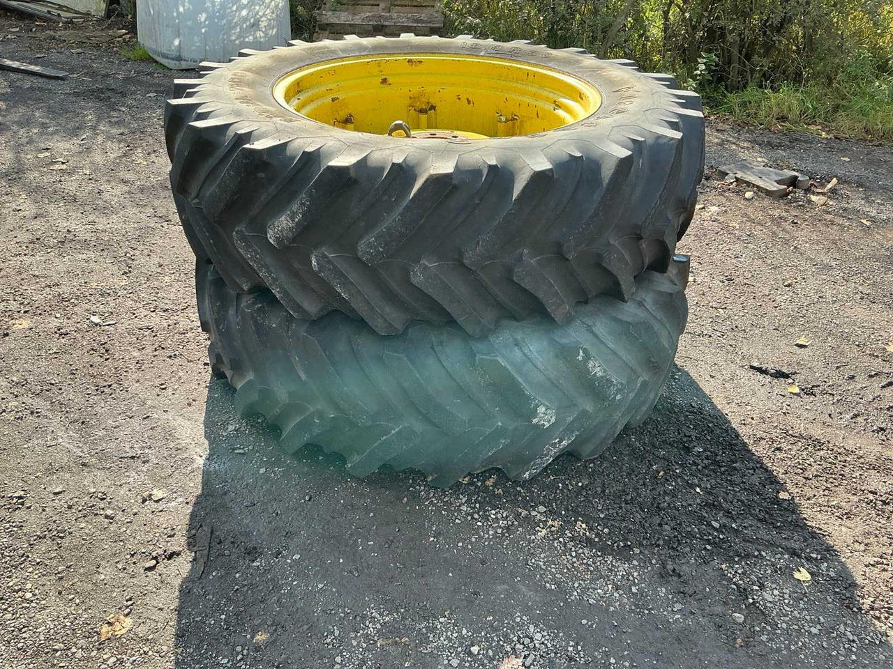 Firestone Radial 7000 - Pneus et jantes pour Tracteur agricole: photos 4 Firestone Radial 7000 - Pneus et jantes pour Tracteur agricole: photos 4