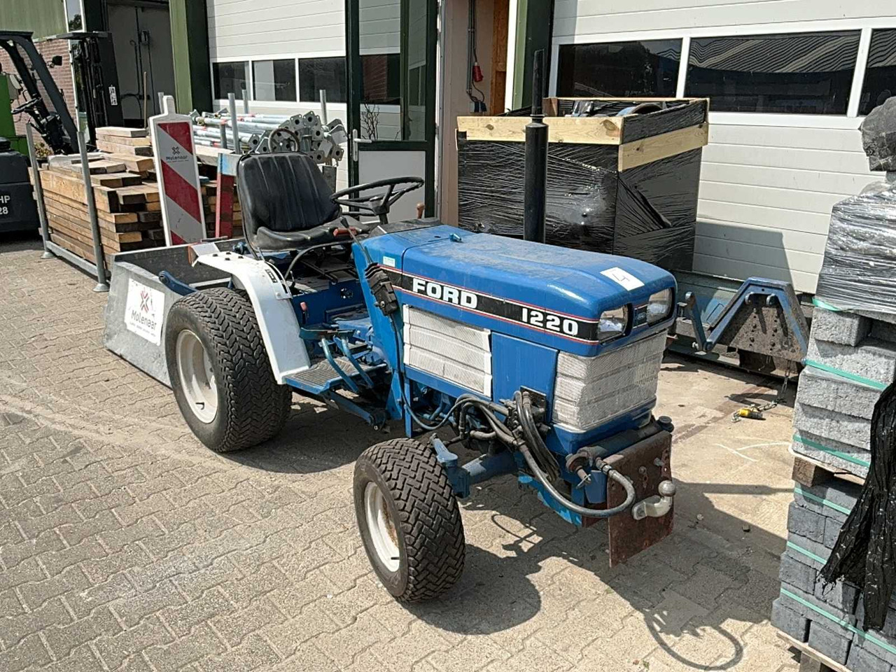 Ford 1220 - Micro tracteur: photos 1 Ford 1220 - Micro tracteur: photos 1