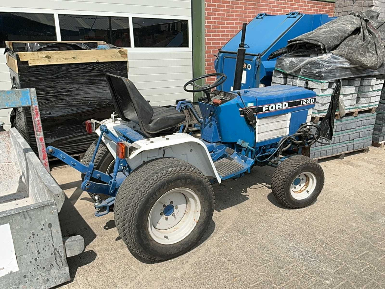 Ford 1220 - Micro tracteur: photos 2 Ford 1220 - Micro tracteur: photos 2