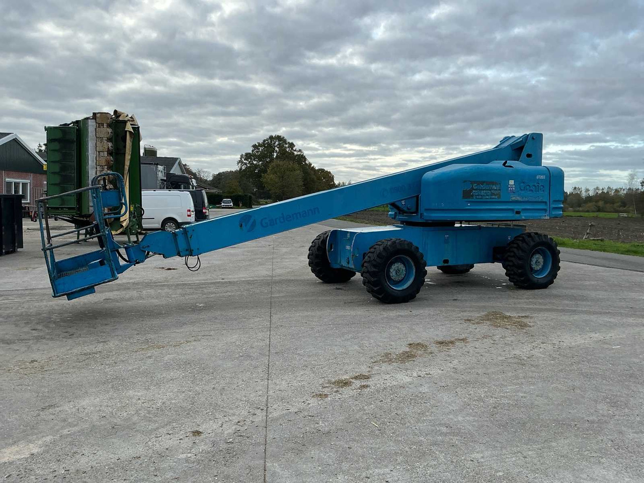 Genie S-60 - Nacelle: photos 2 Genie S-60 - Nacelle: photos 2