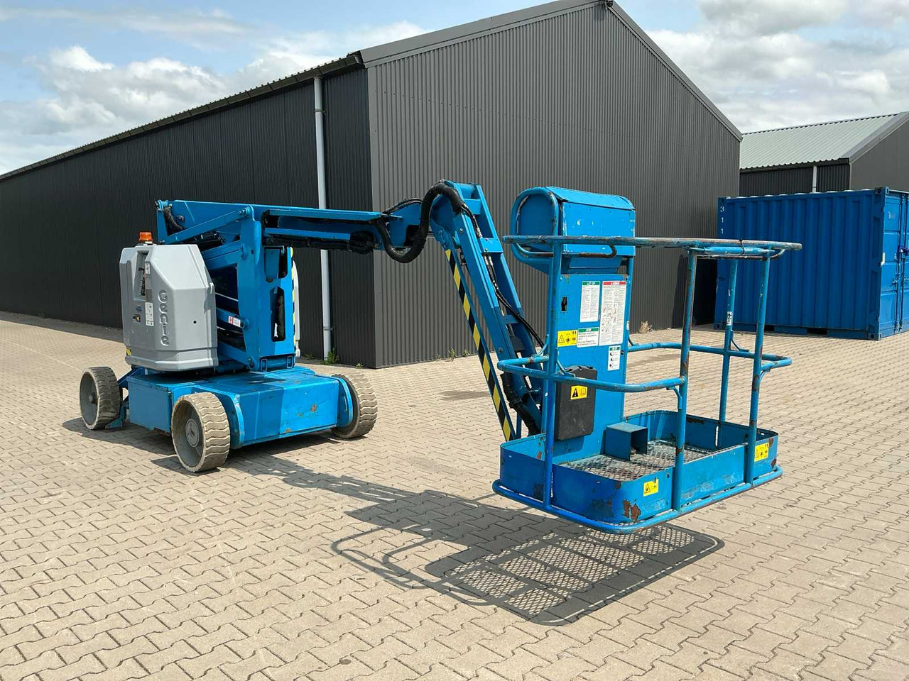 Genie Z34/22N - Nacelle: photos 2 Genie Z34/22N - Nacelle: photos 2