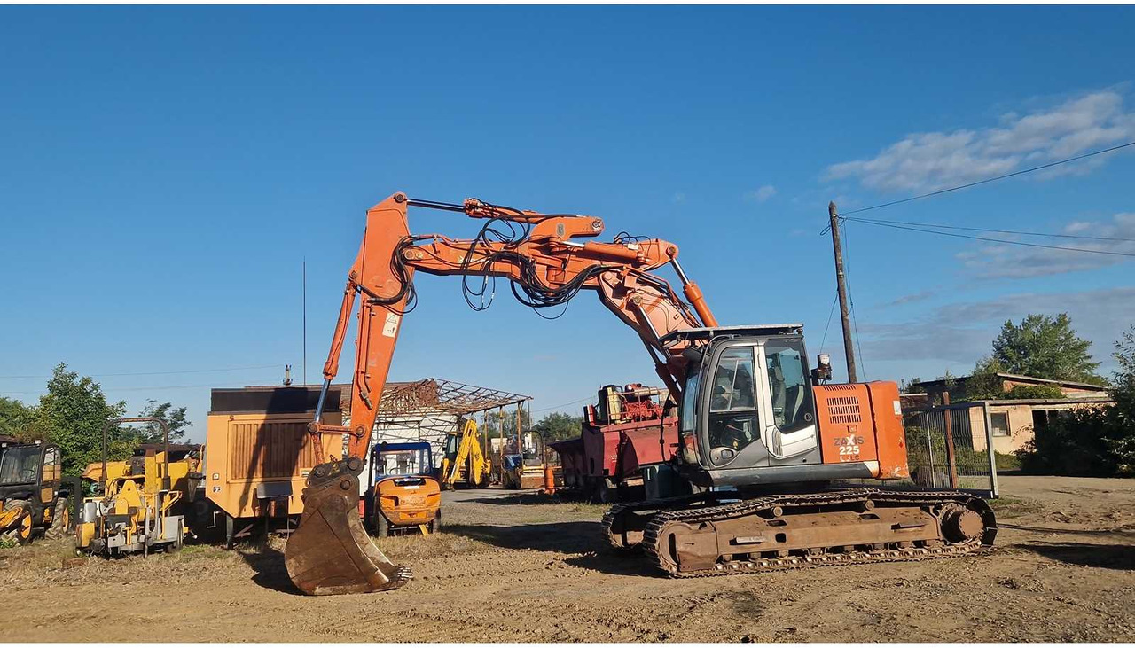HITACHI - ZAXIS 225 - TRACKED EXCAVATOR - 2006 - Pelle: photos 3 HITACHI - ZAXIS 225 - TRACKED EXCAVATOR - 2006 - Pelle: photos 3