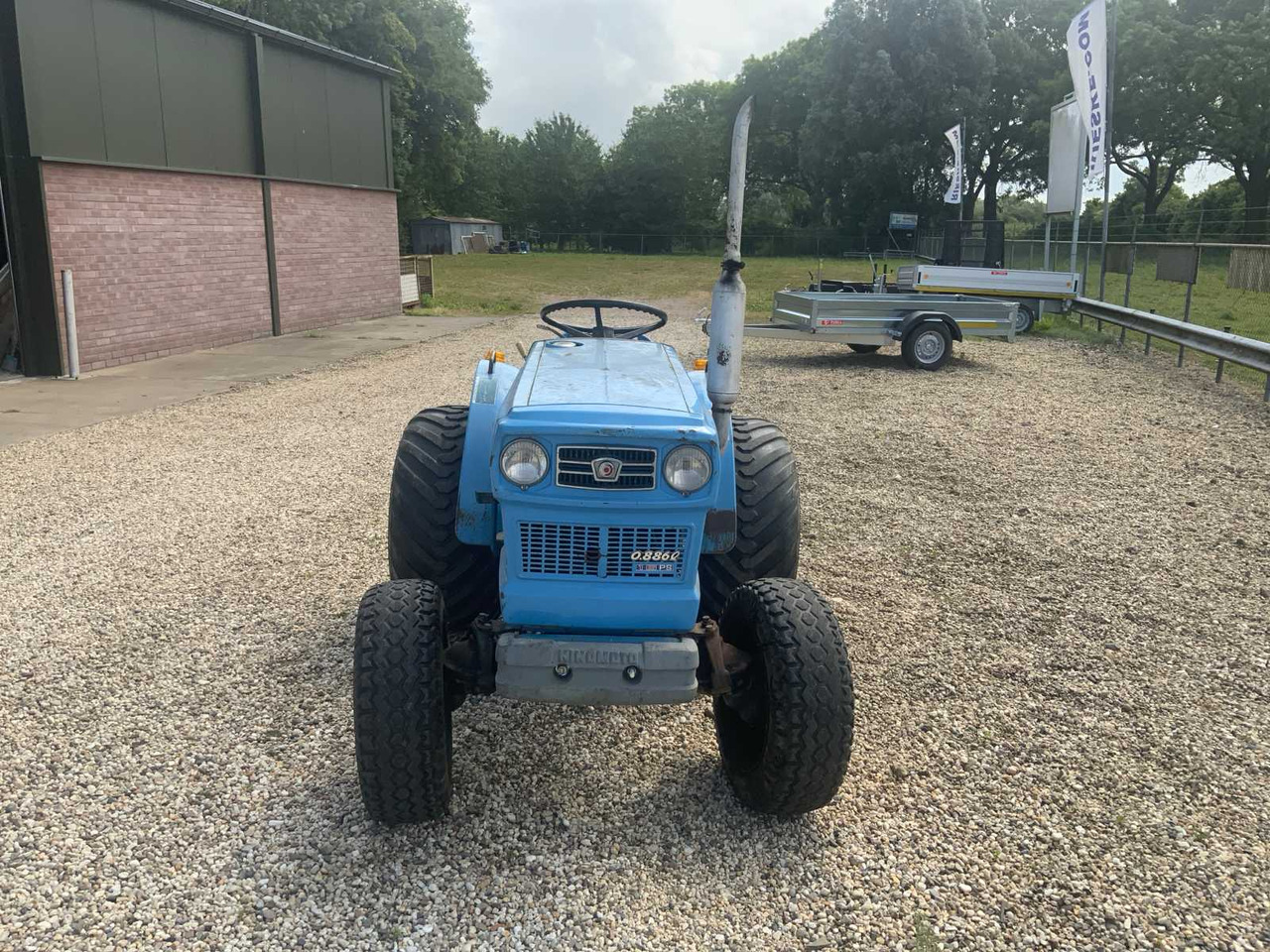 Hinomoto E150D - Micro tracteur: photos 2 Hinomoto E150D - Micro tracteur: photos 2
