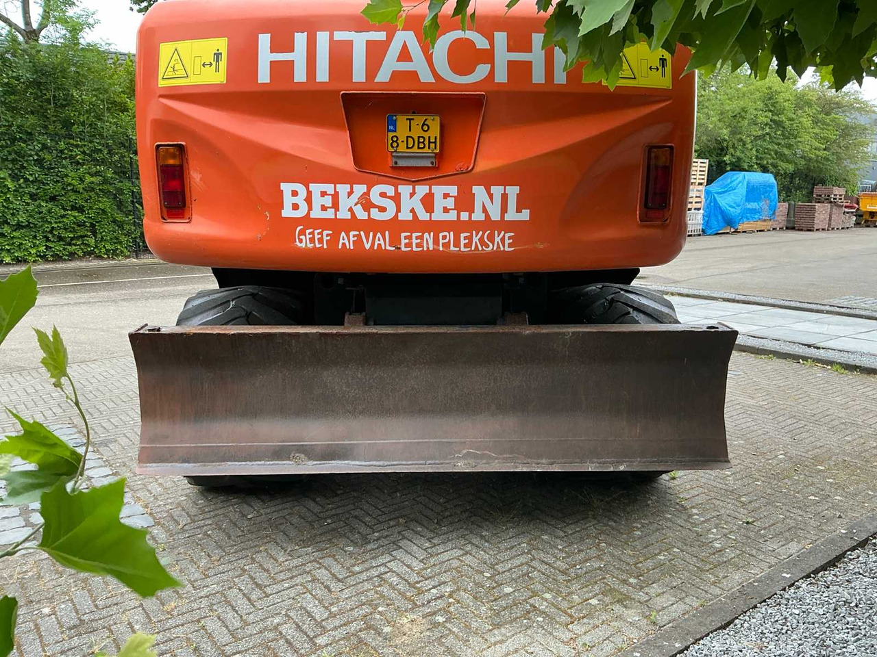 Pelle sur pneus Hitachi ZX140W-3: photos 7