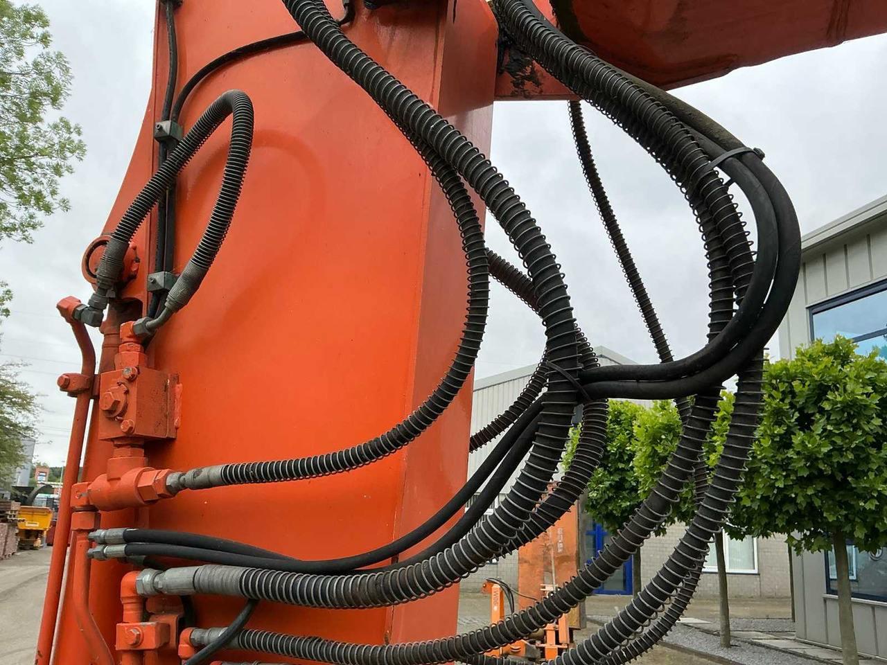 Pelle sur pneus Hitachi ZX140W-3: photos 28