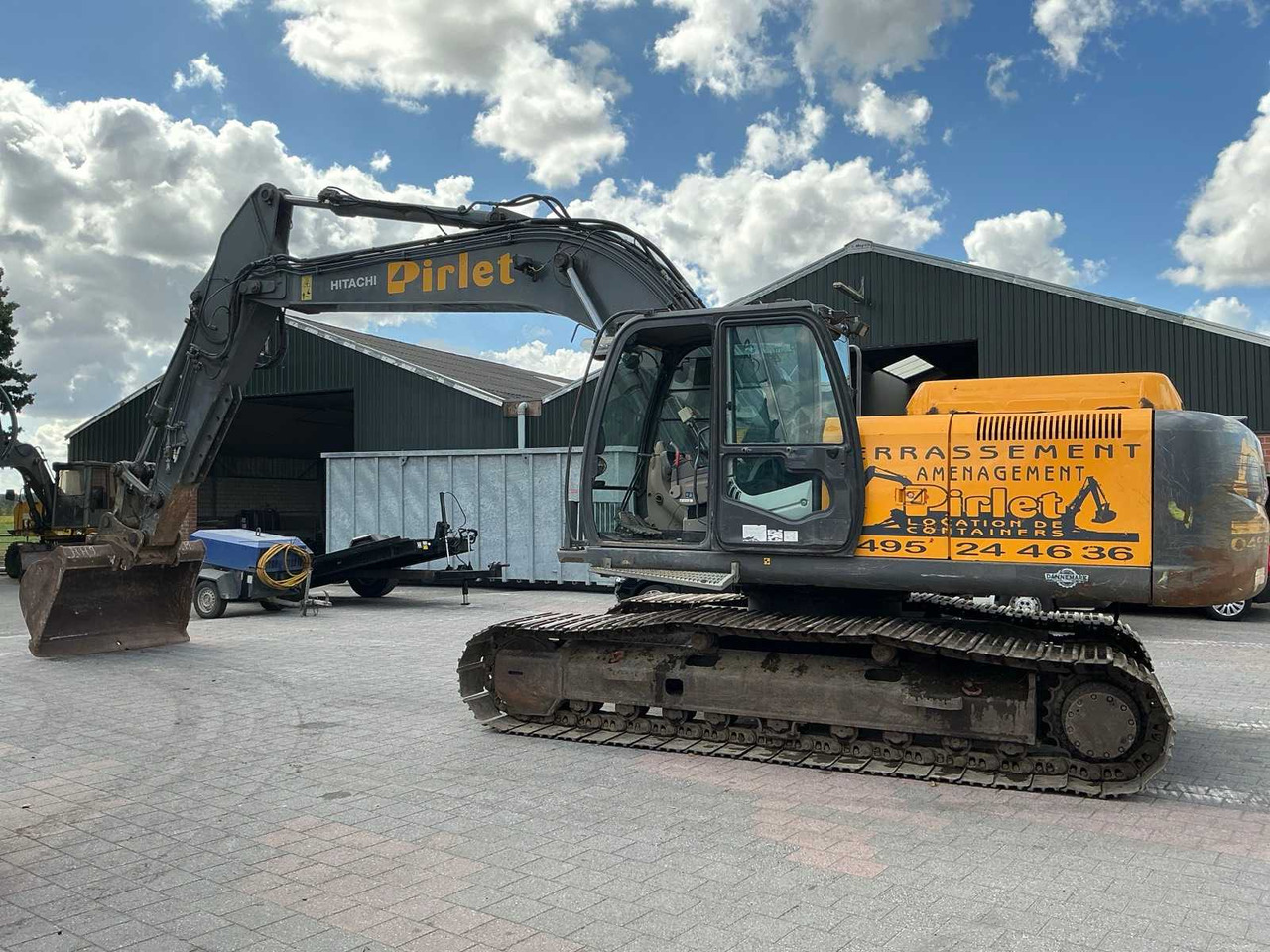Hitachi ZX250LCN-3 - Tractopelle: photos 1 Hitachi ZX250LCN-3 - Tractopelle: photos 1