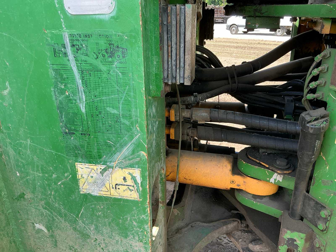 Chargeuse sur pneus Hyundai HL980: photos 25