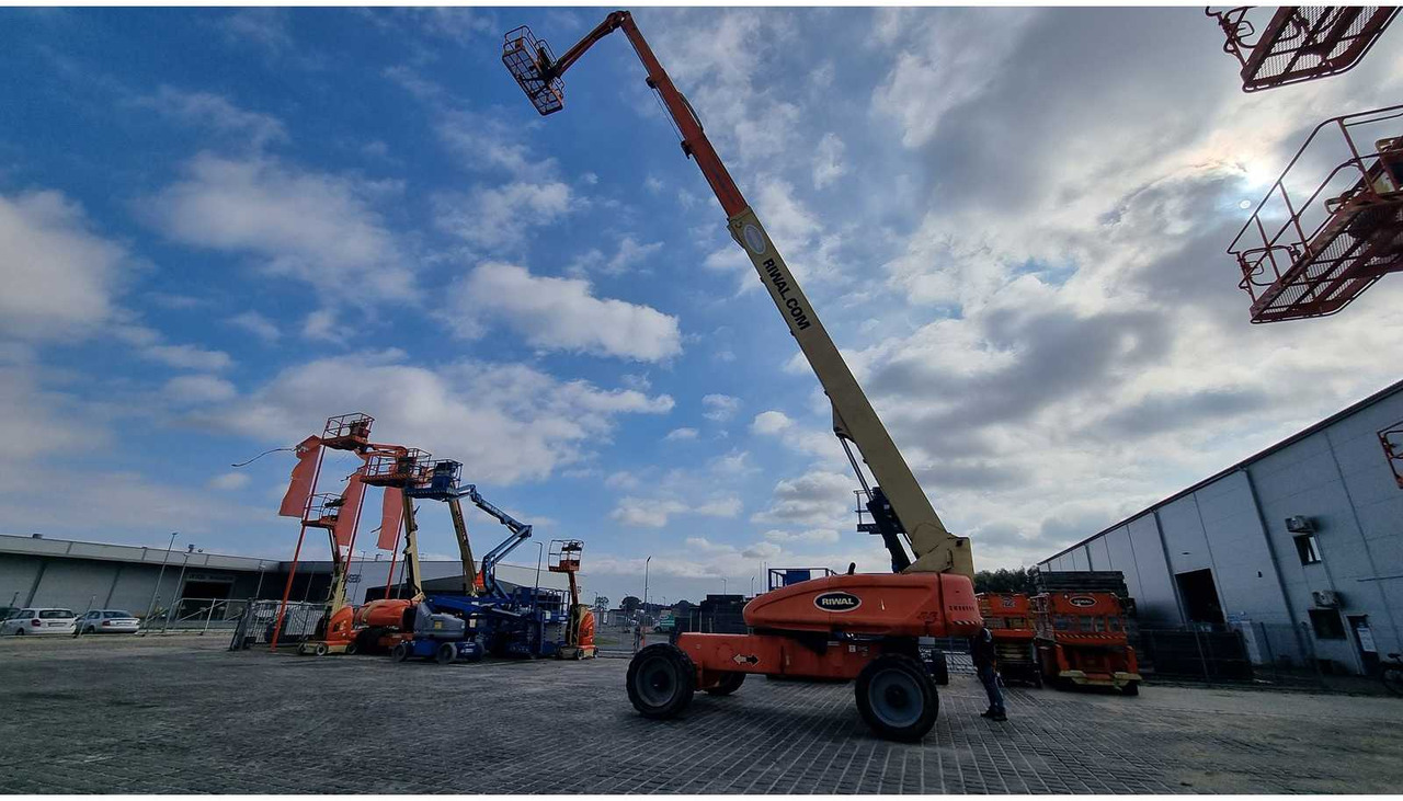 JLG 1200 SJP - Nacelle: photos 1 JLG 1200 SJP - Nacelle: photos 1