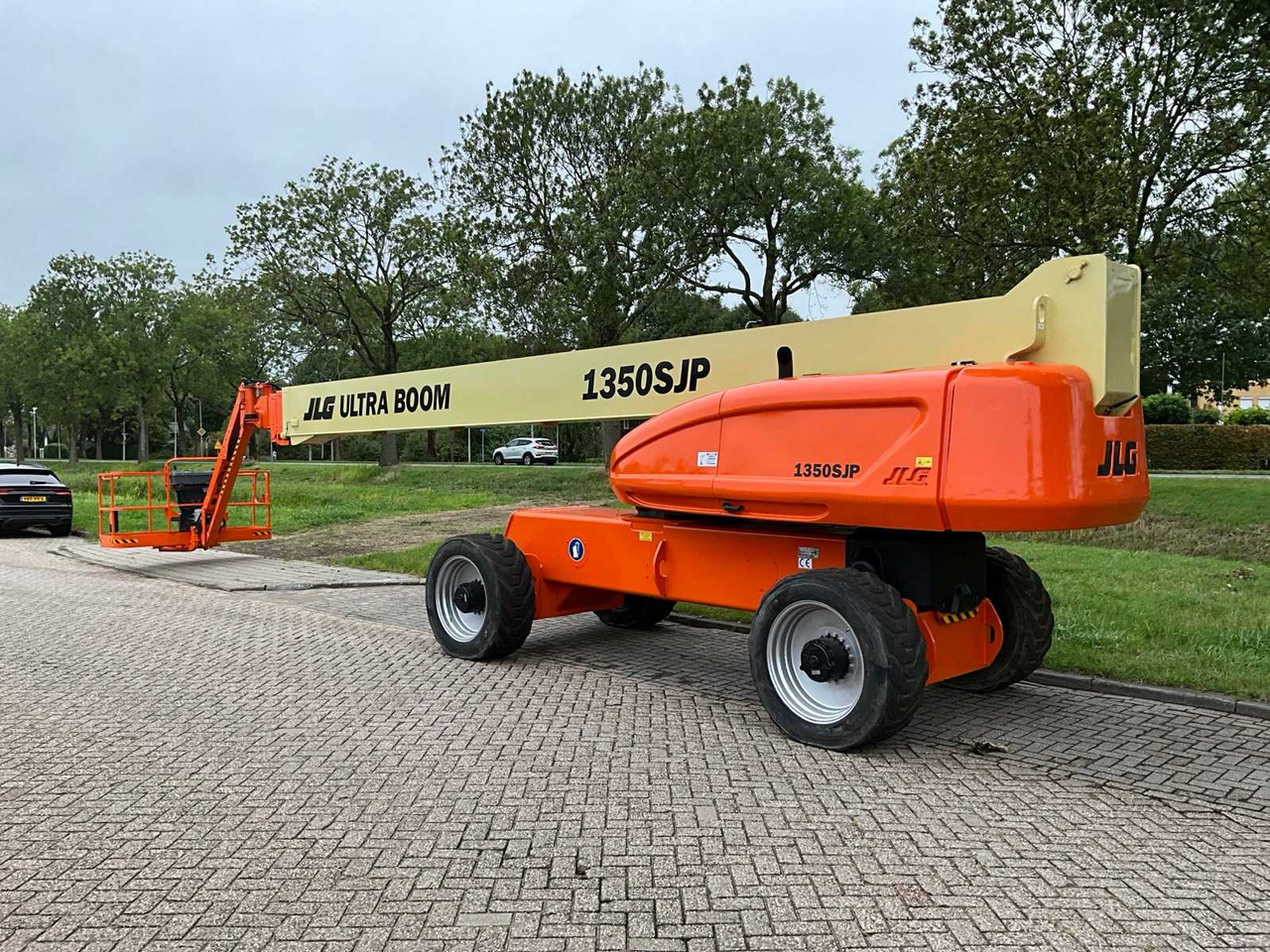 JLG 1350SJP - Nacelle: photos 3 JLG 1350SJP - Nacelle: photos 3