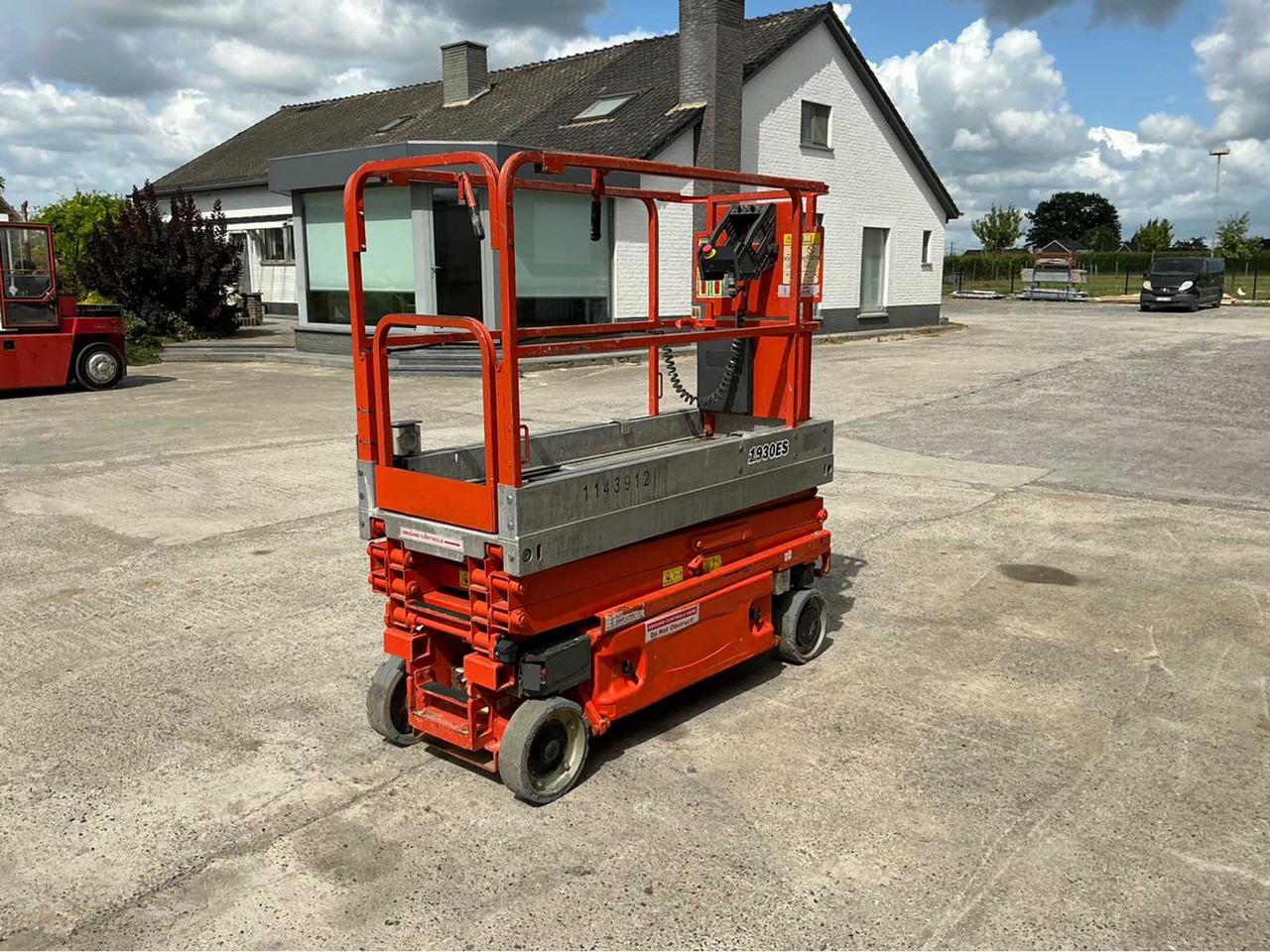 JLG 1930 ES - Nacelle: photos 4 JLG 1930 ES - Nacelle: photos 4