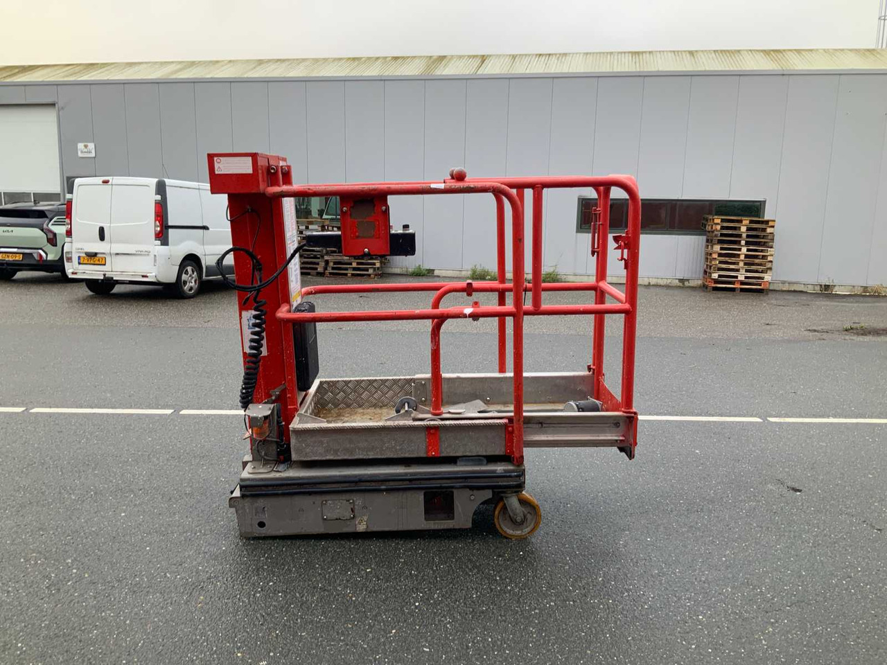 JLG POWER TOWER NANO SP PLUS AERIAL WORK PLATFORM - Nacelle: photos 5 JLG POWER TOWER NANO SP PLUS AERIAL WORK PLATFORM - Nacelle: photos 5