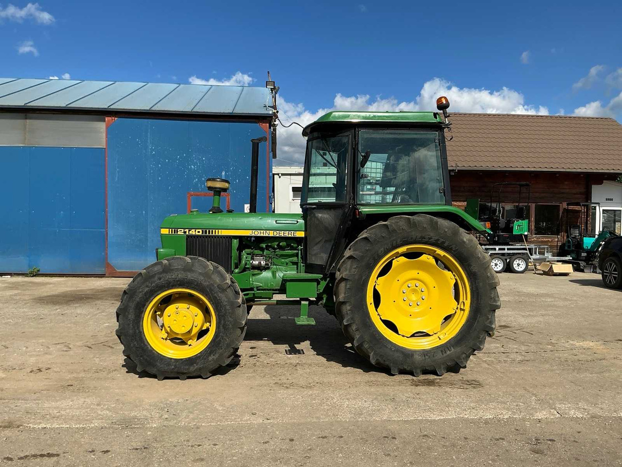JOHN DEERE 2140 - Tracteur agricole: photos 3 JOHN DEERE 2140 - Tracteur agricole: photos 3