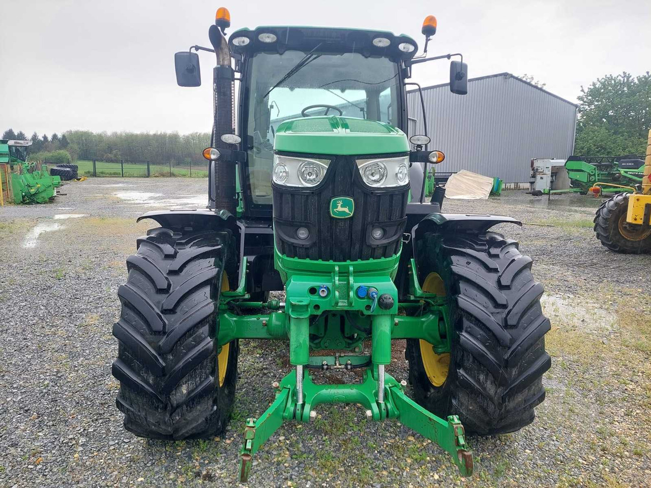 John Deere 6150R - Tracteur agricole: photos 2 John Deere 6150R - Tracteur agricole: photos 2