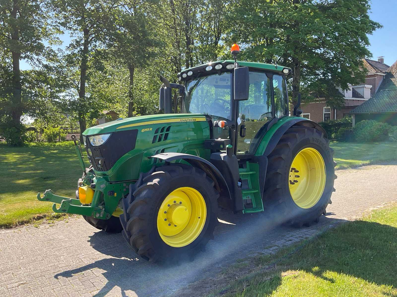 John Deere 6155R - Tracteur agricole: photos 1 John Deere 6155R - Tracteur agricole: photos 1