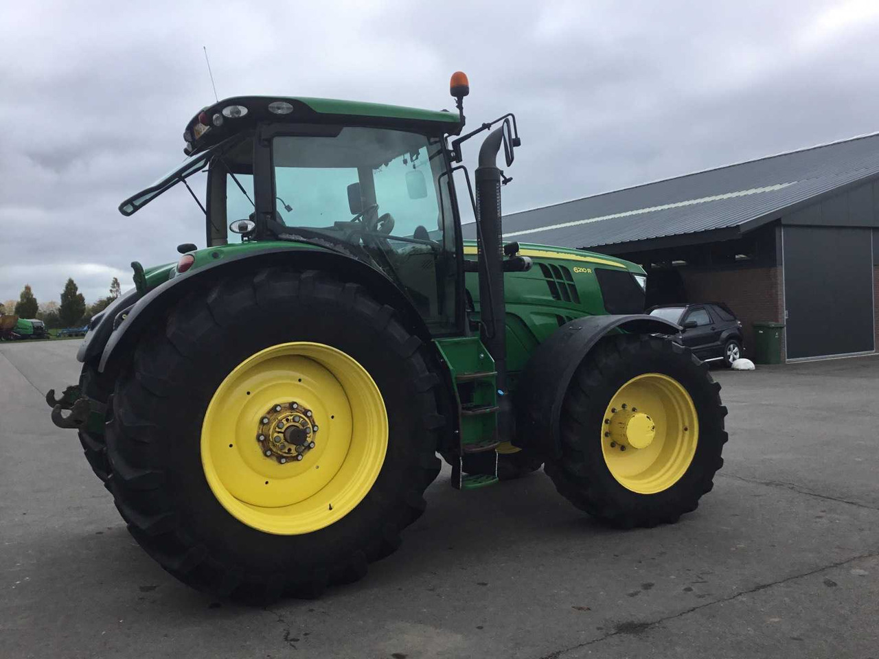 Tracteur agricole John Deere 6210R: photos 31