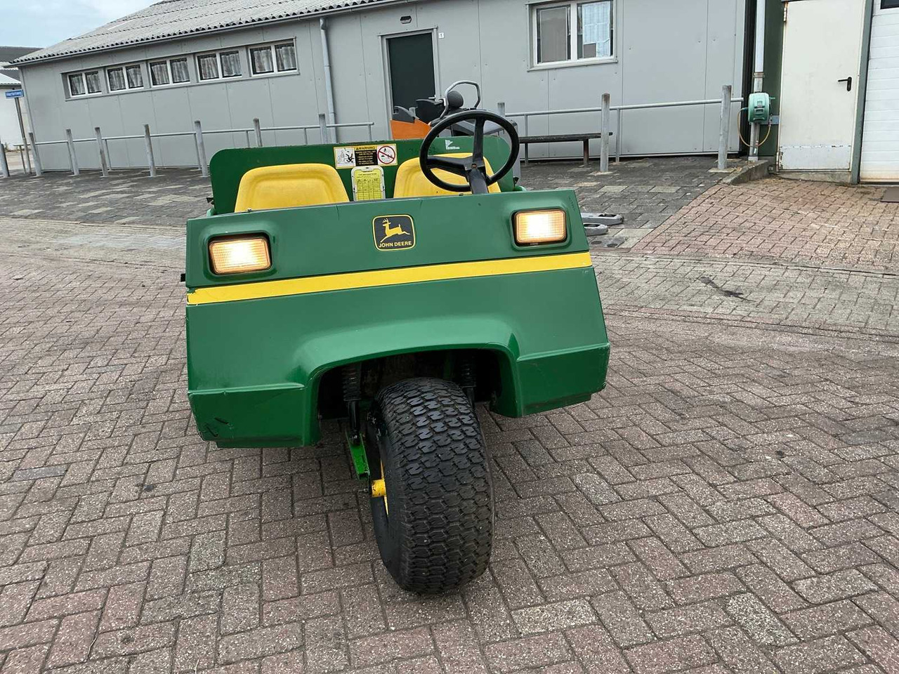 John Deere AMT 626 - Tracteur communal: photos 3 John Deere AMT 626 - Tracteur communal: photos 3