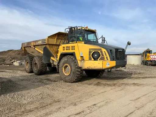 Komatsu HM400-3 - Tombereau: photos 4 Komatsu HM400-3 - Tombereau: photos 4