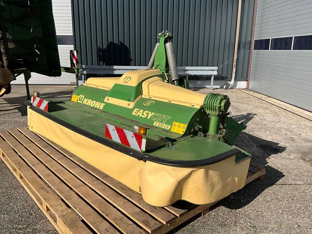 Krone Easy Cut F320 CV / Easy Cut 9140 CV - Broyeur/ Épareuse: photos 4 Krone Easy Cut F320 CV / Easy Cut 9140 CV - Broyeur/ Épareuse: photos 4