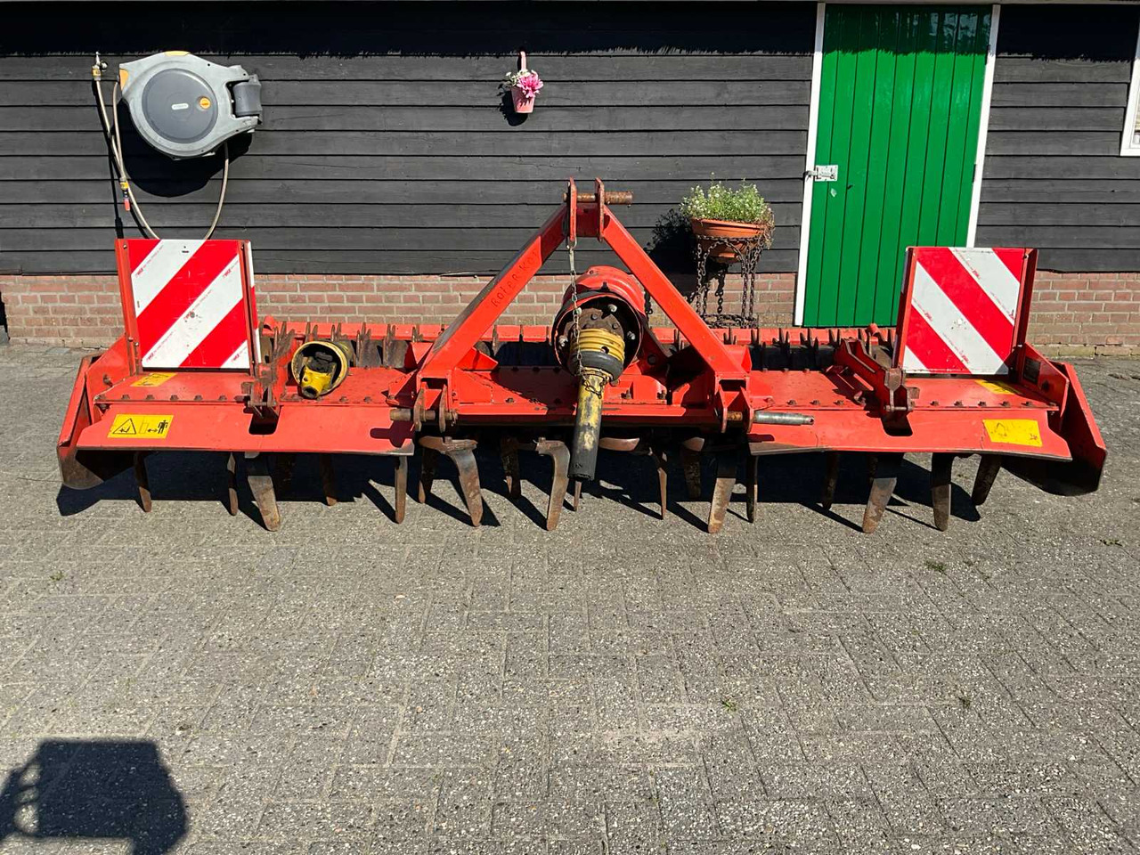 Kuhn HRB302D - Herse rotative: photos 2 Kuhn HRB302D - Herse rotative: photos 2