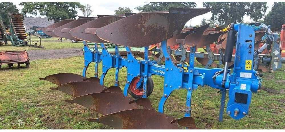 LEMKEN  - Charrue: photos 1 LEMKEN  - Charrue: photos 1