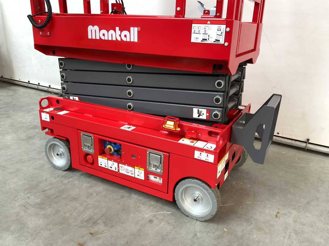Nacelle MANTALL XE-60 MINI - SCISSOR LIFT AERIAL PLATFORM 6.4M 2024: photos 7 Nacelle MANTALL XE-60 MINI - SCISSOR LIFT AERIAL PLATFORM 6.4M 2024: photos 7