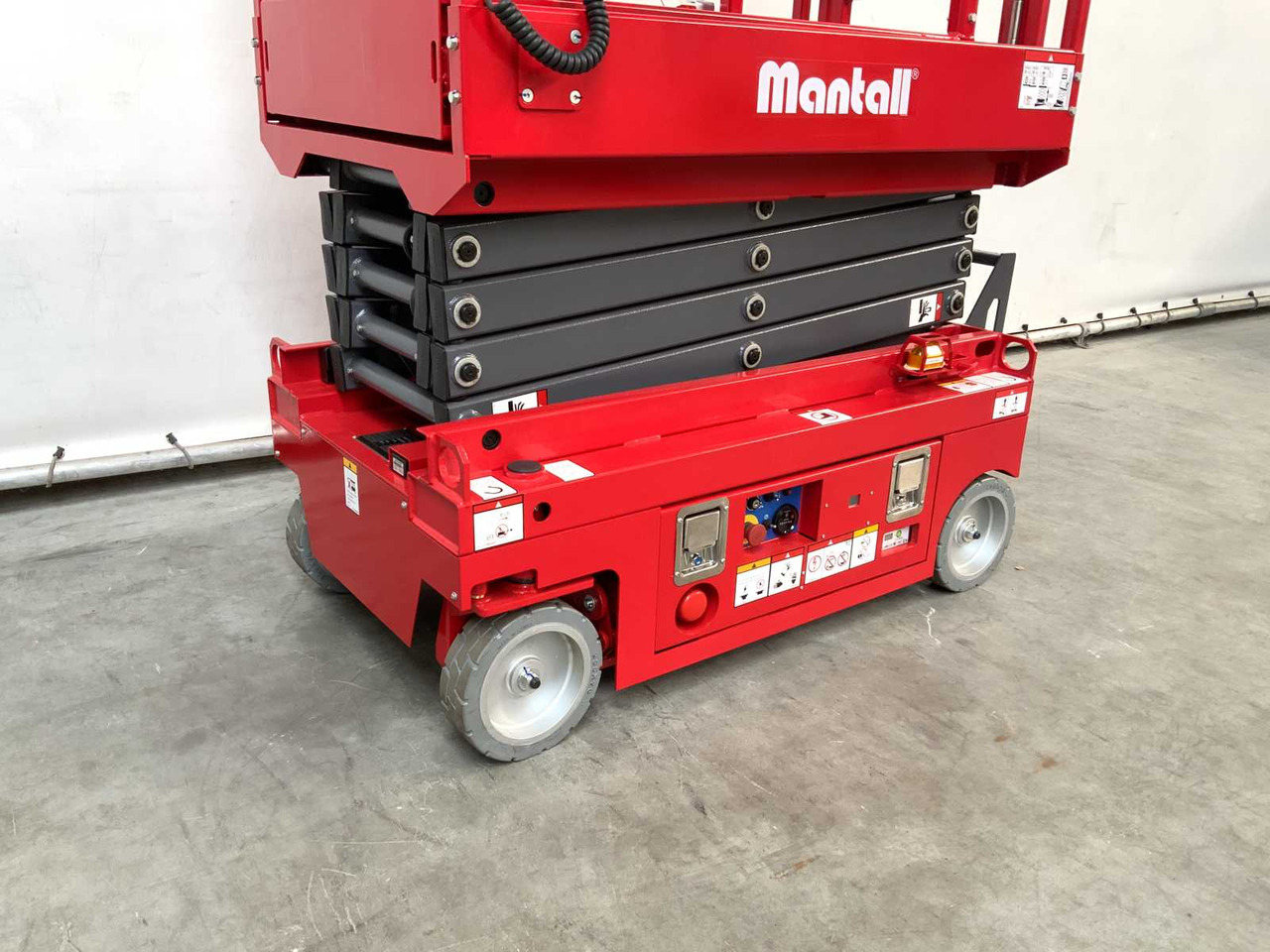 Nacelle MANTALL XE-60 MINI - SCISSOR LIFT AERIAL PLATFORM 6.4M 2024: photos 6 Nacelle MANTALL XE-60 MINI - SCISSOR LIFT AERIAL PLATFORM 6.4M 2024: photos 6