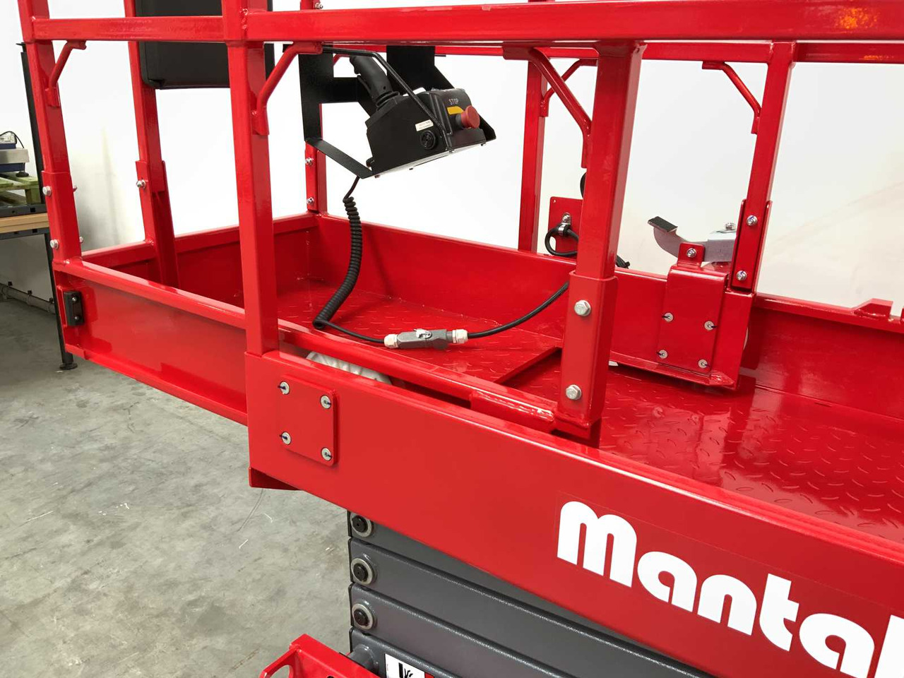 Nacelle MANTALL XE-60 MINI - SCISSOR LIFT AERIAL PLATFORM 6.4M 2024: photos 9 Nacelle MANTALL XE-60 MINI - SCISSOR LIFT AERIAL PLATFORM 6.4M 2024: photos 9