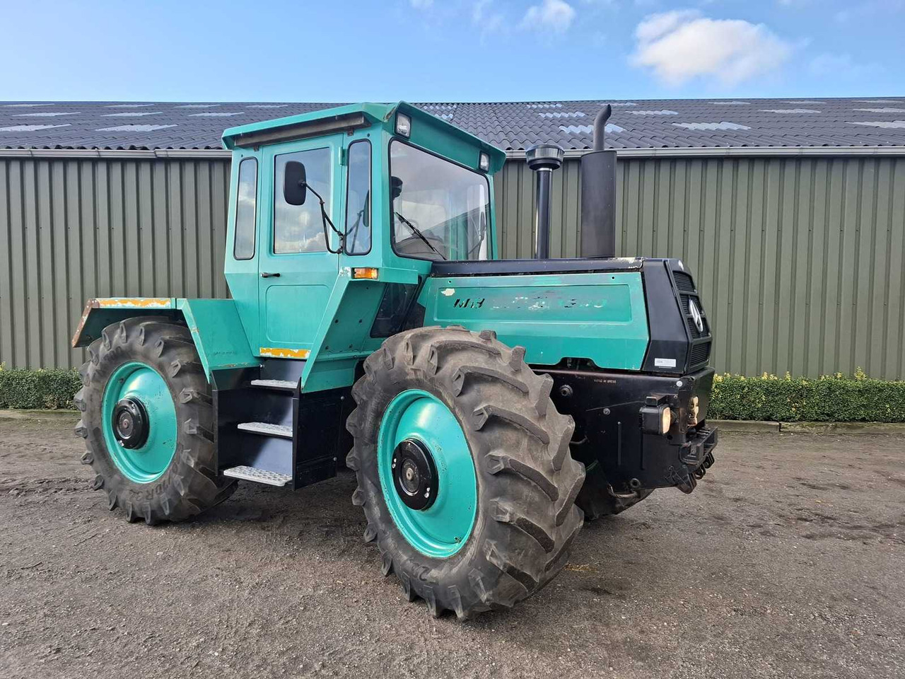 MB (MERCEDES BENZ) - 1982 - TRAC 1500 - ALL-WHEEL DRIVE AGRICULTURAL TRACTOR - Tracteur agricole: photos 1 MB (MERCEDES BENZ) - 1982 - TRAC 1500 - ALL-WHEEL DRIVE AGRICULTURAL TRACTOR - Tracteur agricole: photos 1