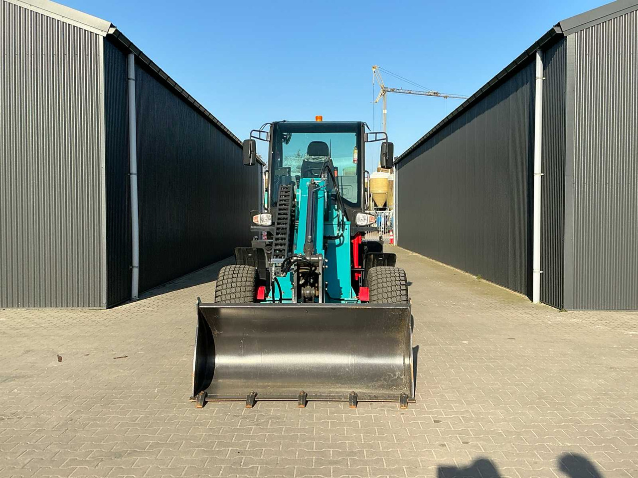 Machpro MP-95 Turbodiesel - Chargeuse sur pneus: photos 2 Machpro MP-95 Turbodiesel - Chargeuse sur pneus: photos 2