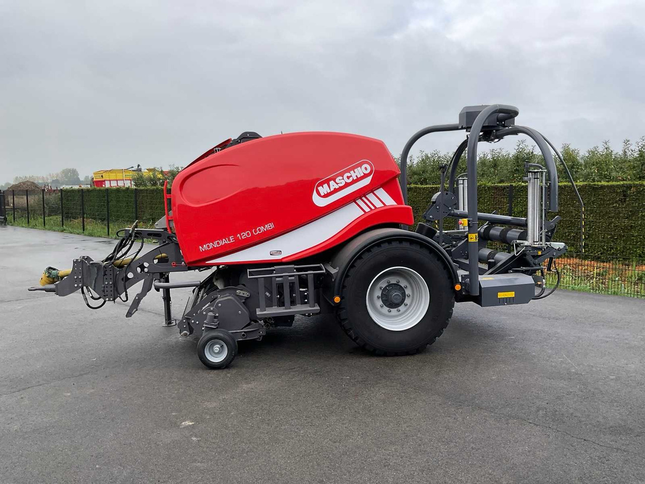 Maschio Mondiale 120 Combi - Presse à balles rondes, Enrubanneuse: photos 3 Maschio Mondiale 120 Combi - Presse à balles rondes, Enrubanneuse: photos 3