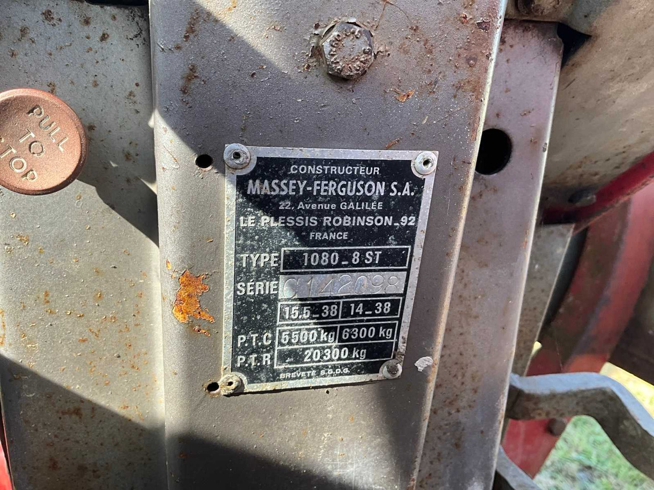 Tracteur agricole Massey Ferguson 1080: photos 18 Tracteur agricole Massey Ferguson 1080: photos 18