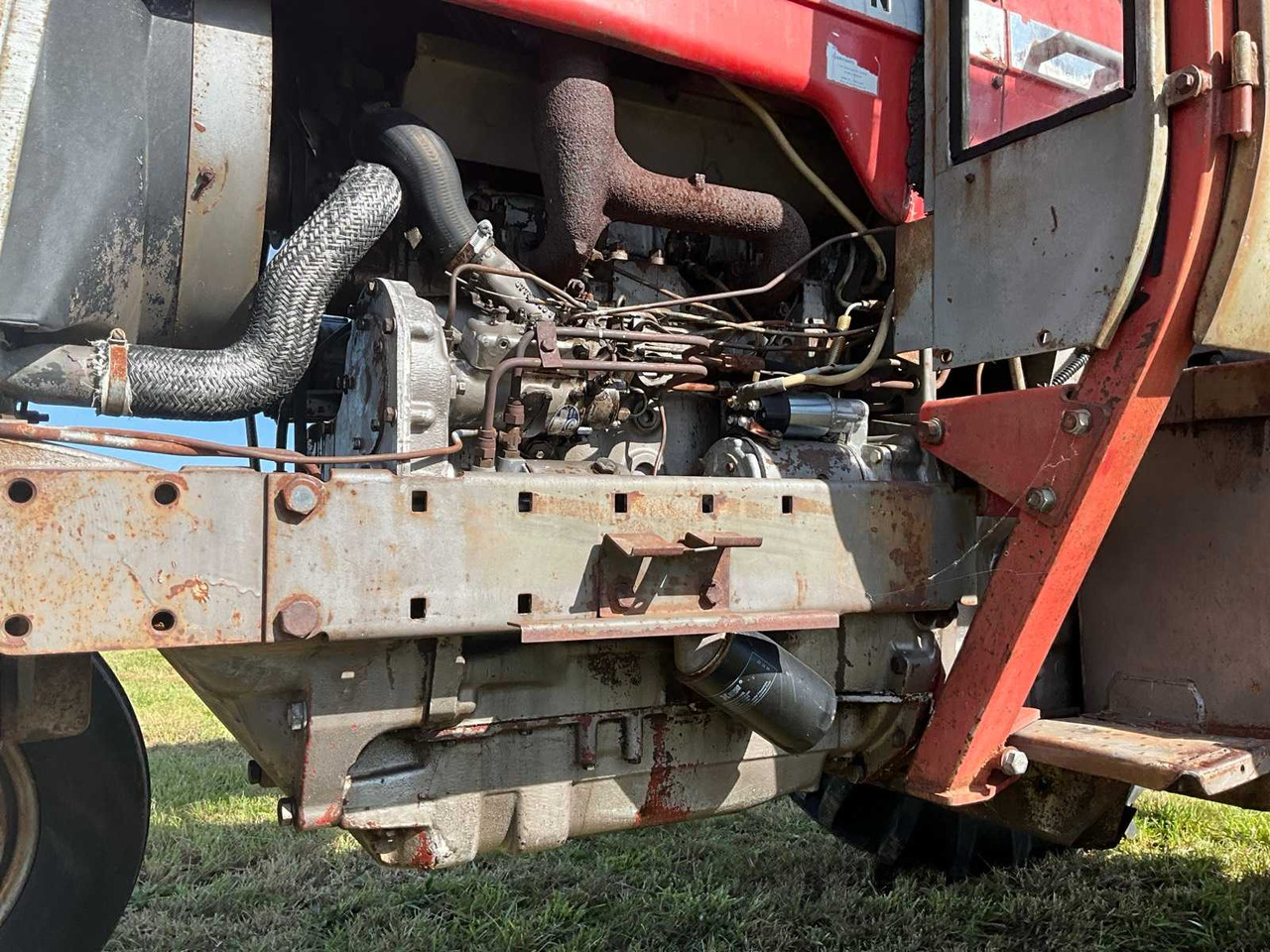 Tracteur agricole Massey Ferguson 1080: photos 21 Tracteur agricole Massey Ferguson 1080: photos 21