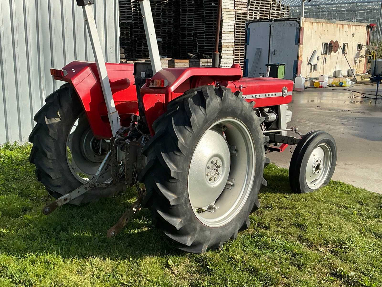 Massey-Ferguson 135 - Tracteur agricole: photos 5 Massey-Ferguson 135 - Tracteur agricole: photos 5
