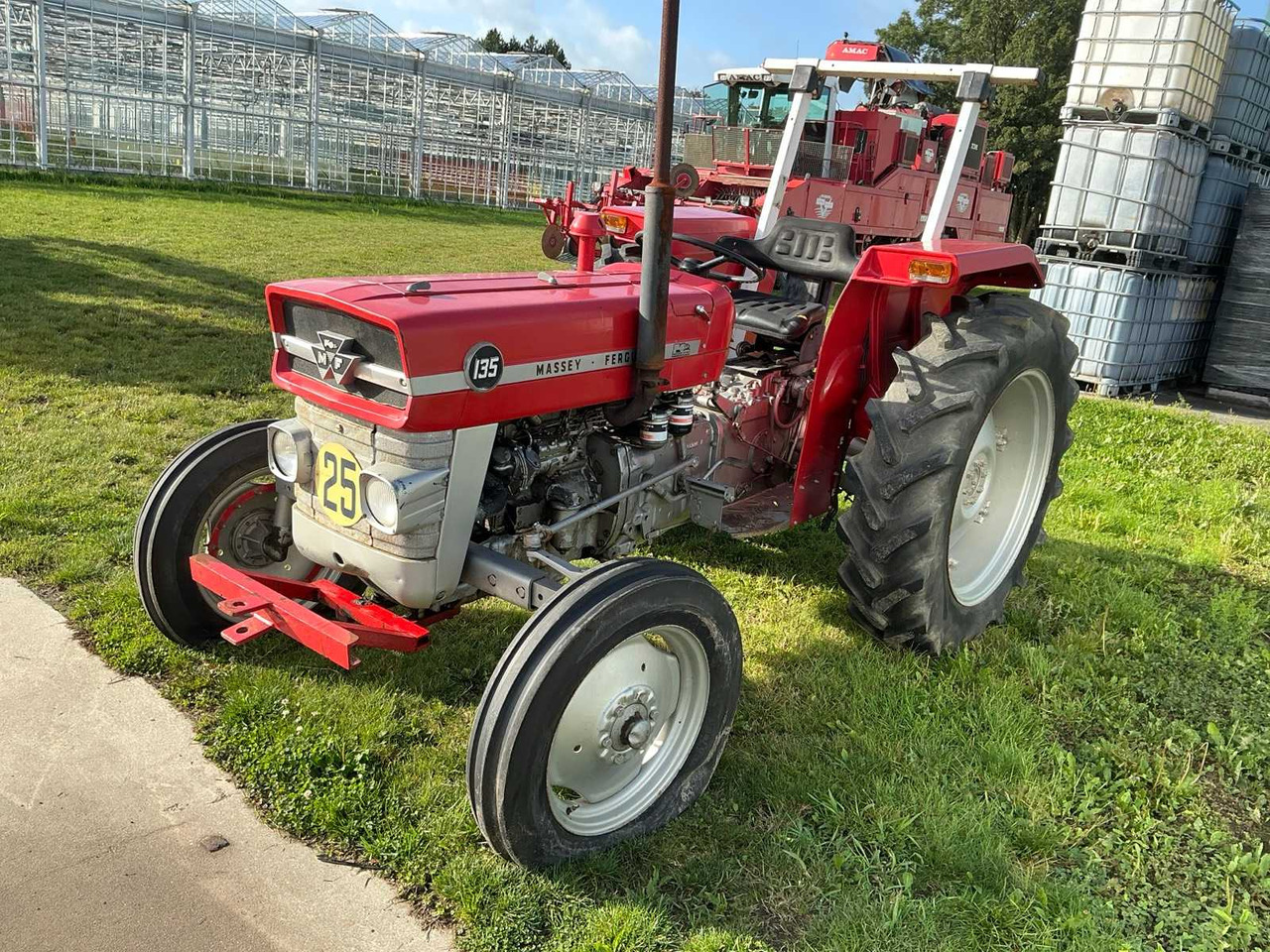 Massey-Ferguson 135 - Tracteur agricole: photos 1 Massey-Ferguson 135 - Tracteur agricole: photos 1