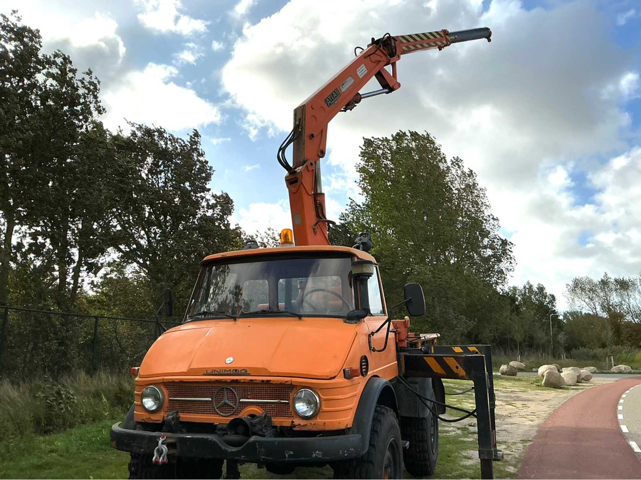 Mercedes-benz Unimog 406 - Remorque agricole: photos 4 Mercedes-benz Unimog 406 - Remorque agricole: photos 4