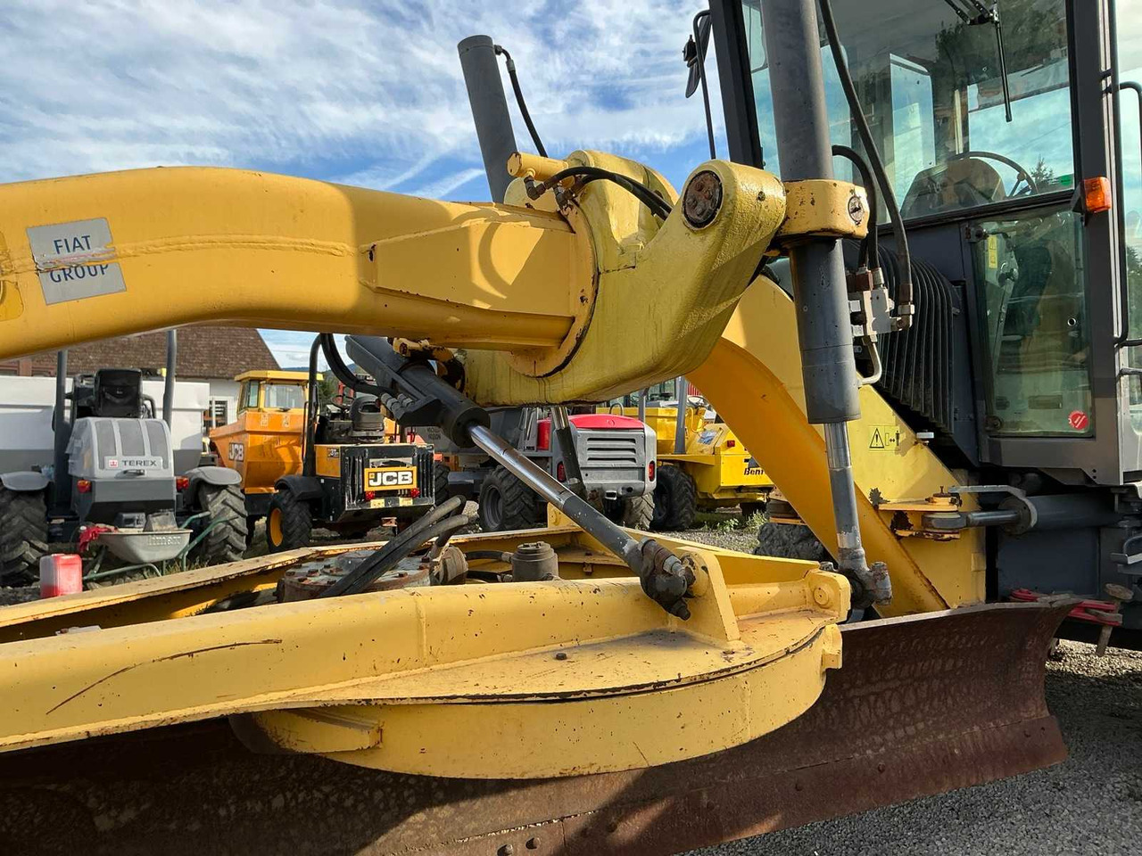 Niveleuse NEW HOLLAND F 156.6: photos 14