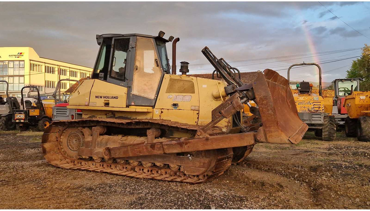 NEW HOLLAND - Bulldozer: photos 5 NEW HOLLAND - Bulldozer: photos 5