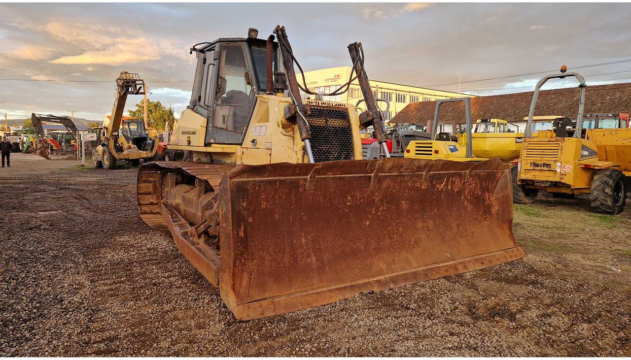 NEW HOLLAND - Bulldozer: photos 2 NEW HOLLAND - Bulldozer: photos 2